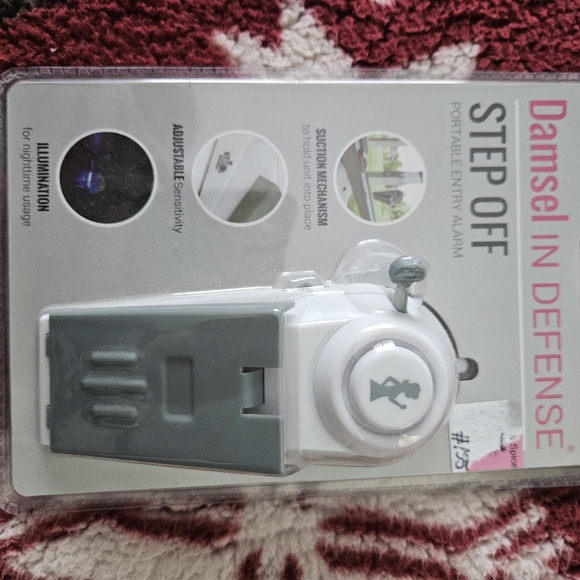 Damsel In Distress, lot of 4 - NEW - Picture 4 of 4